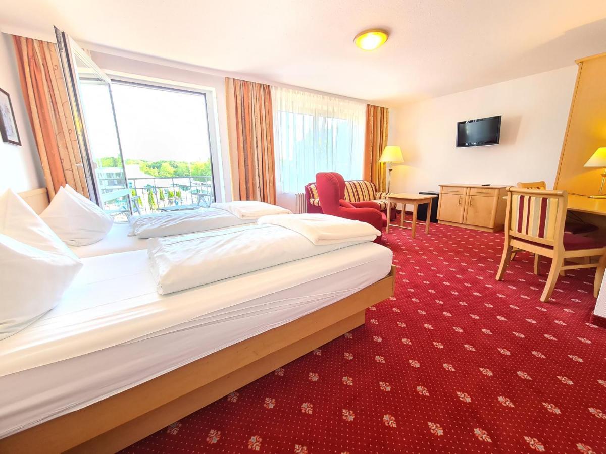 Thermenhotel Tannenhof - Ihr Wohlfuehl-Hotel Bad Füssing エクステリア 写真