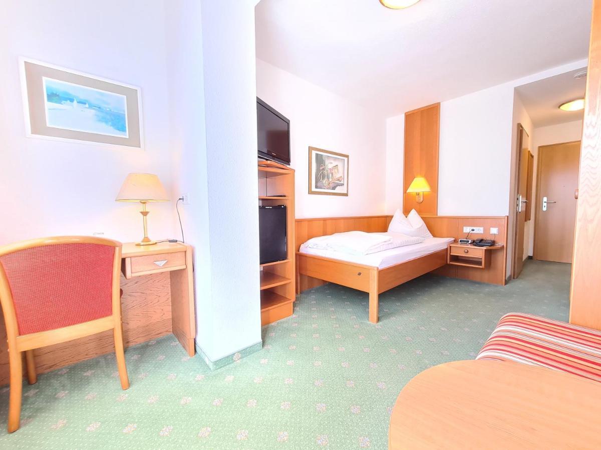 Thermenhotel Tannenhof - Ihr Wohlfuehl-Hotel Bad Füssing エクステリア 写真