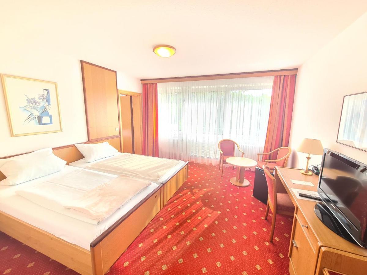 Thermenhotel Tannenhof - Ihr Wohlfuehl-Hotel Bad Füssing エクステリア 写真