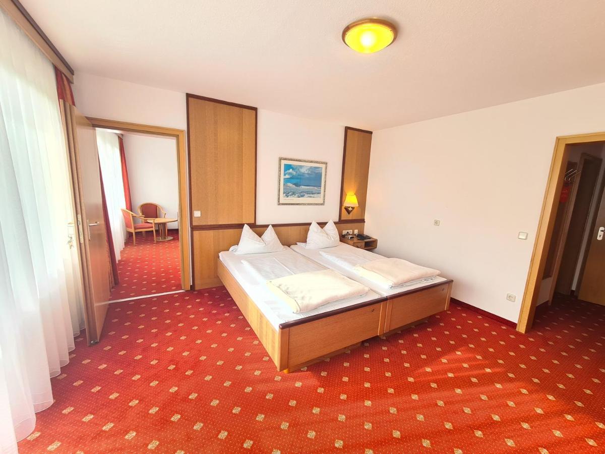 Thermenhotel Tannenhof - Ihr Wohlfuehl-Hotel Bad Füssing エクステリア 写真
