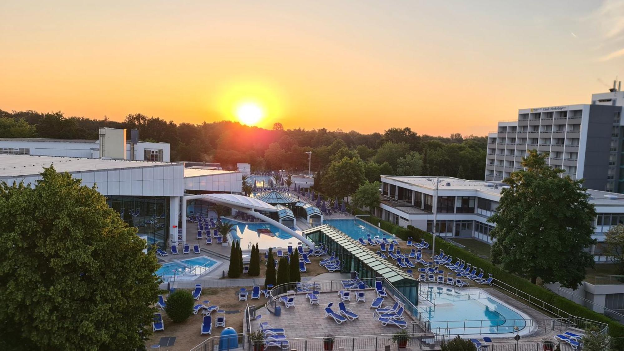Thermenhotel Tannenhof - Ihr Wohlfuehl-Hotel Bad Füssing エクステリア 写真
